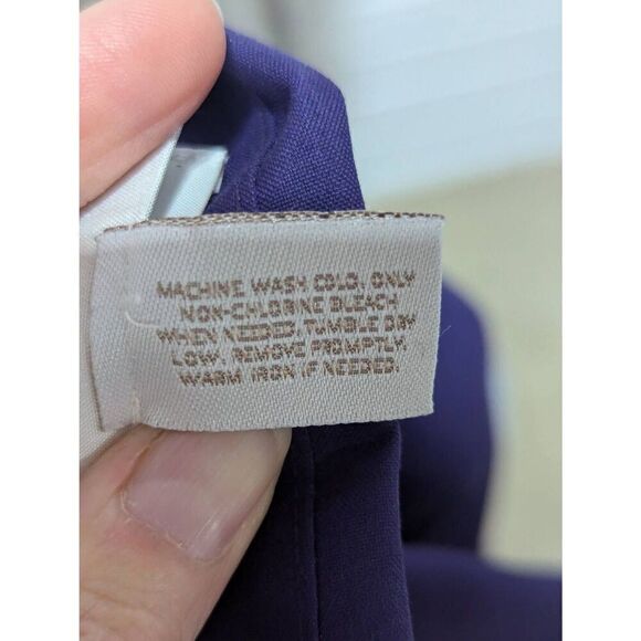 Chico's Women's Purple No Iron Button-Front Long-Sleeve Trailered Blouse Size 0 - Picture 8 of 8